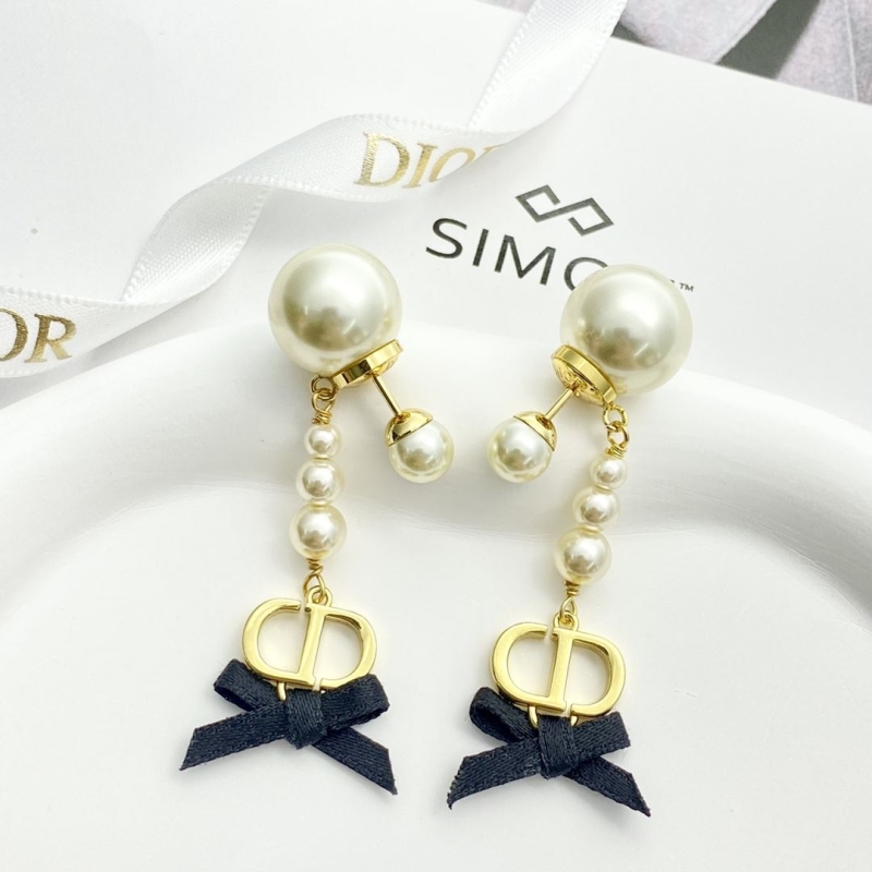 chr1st1an D10r earrings